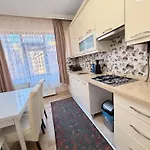 Sari * Istanbul