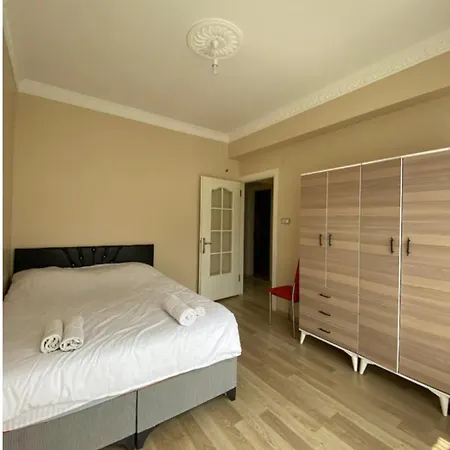Sari Apartment Istanbul