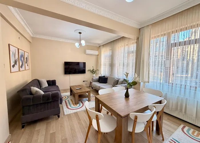 Sari * イスタンブール